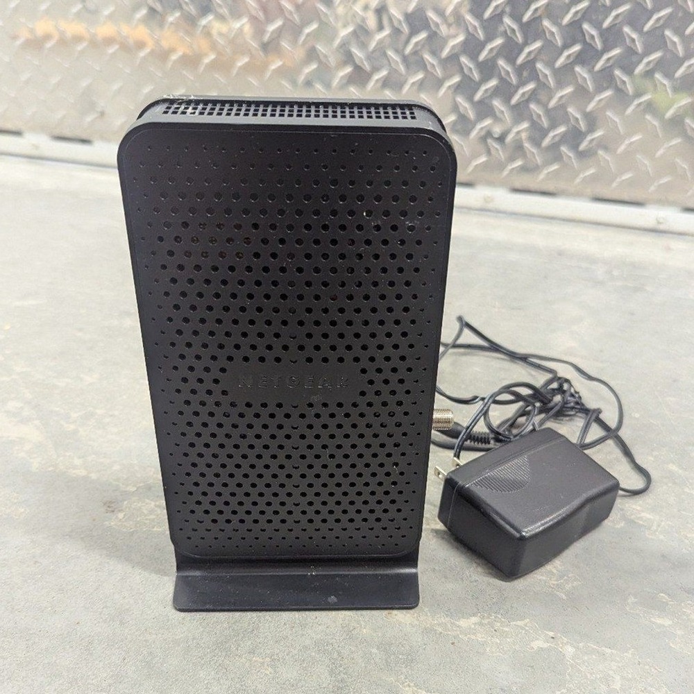 Netgear C3700 DOCSIS 3.0 Cable Modem WiFi Router N600 AC Adapter Included - Picture 3 of 6